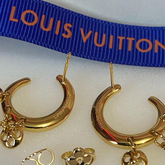 ❤️ LOUIS VUITTON MOON EARRINGS!❤️ - Picture 4 of 6